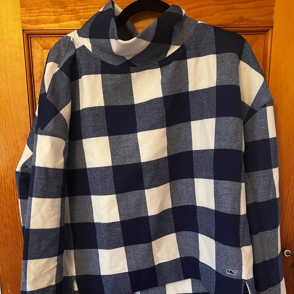 Blue and cream plaid turtleneck vineyard vines XL